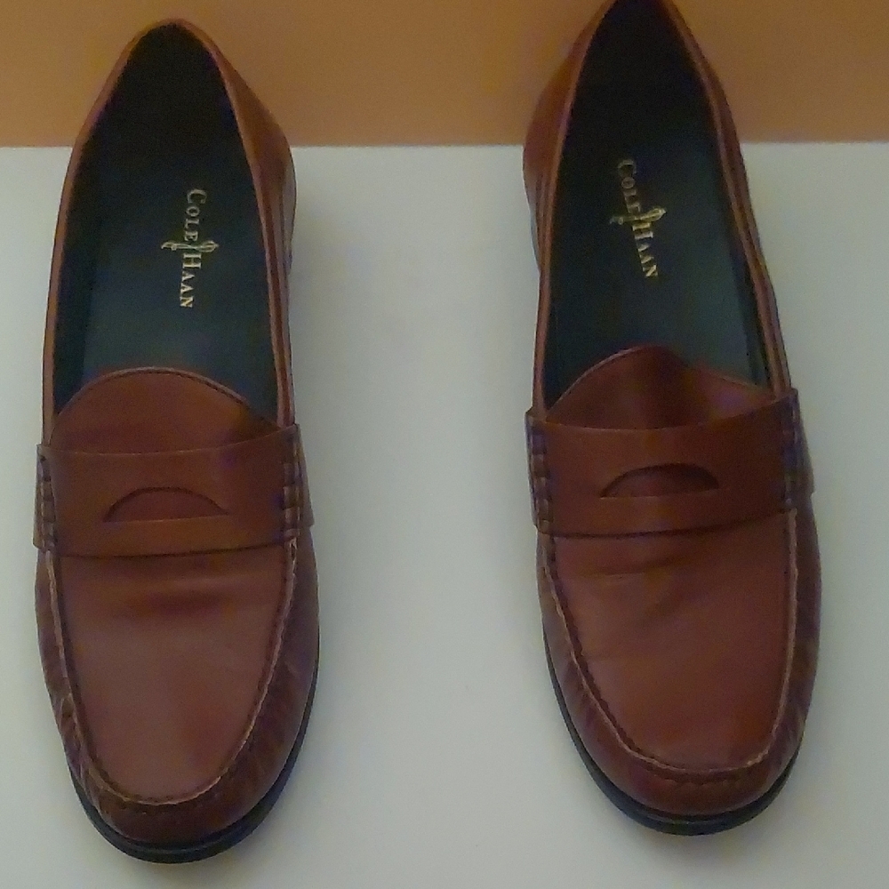 Cole Haan Ladies Brown Leather Narrow Loafers GUC